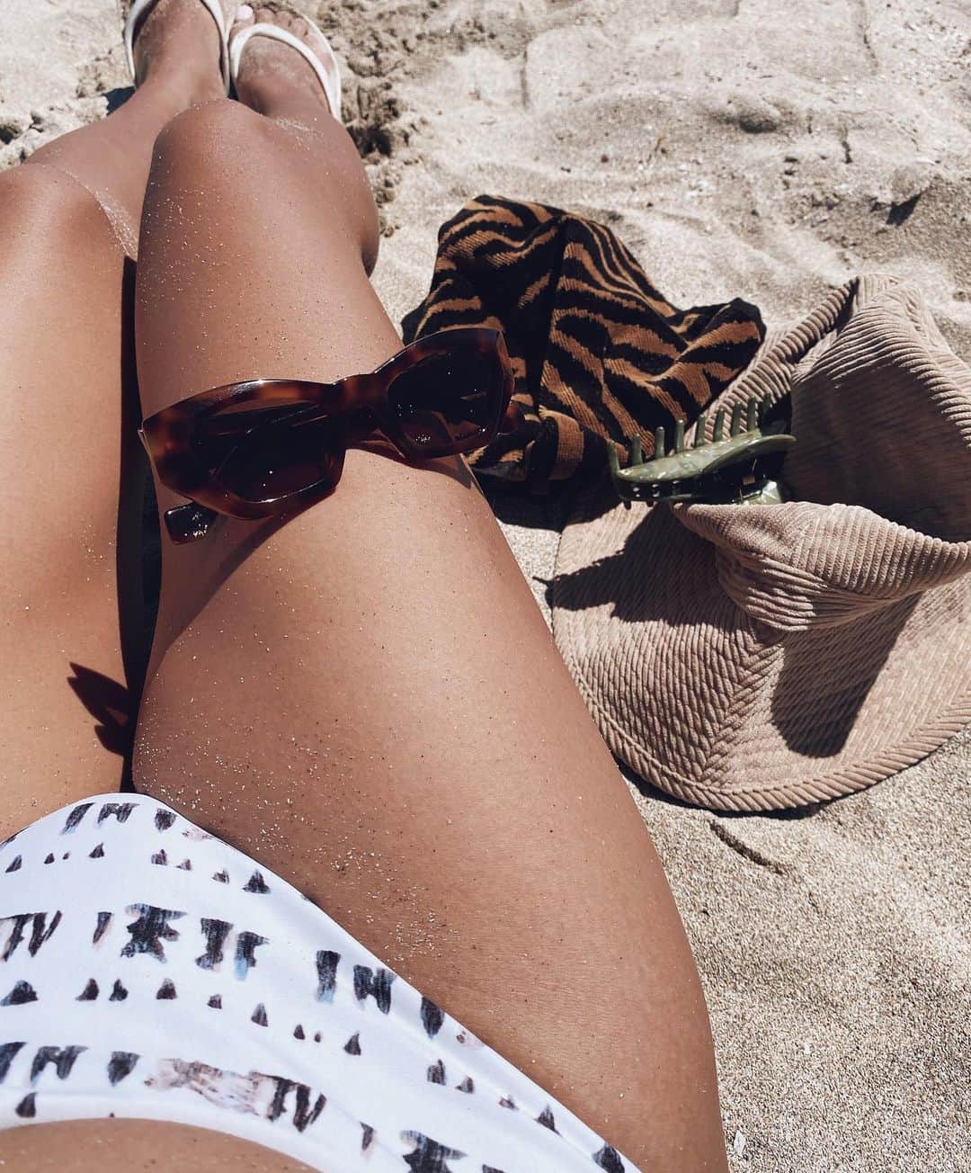 小竹麻美のインスタグラム：「ナツノオワリ。🔥」
