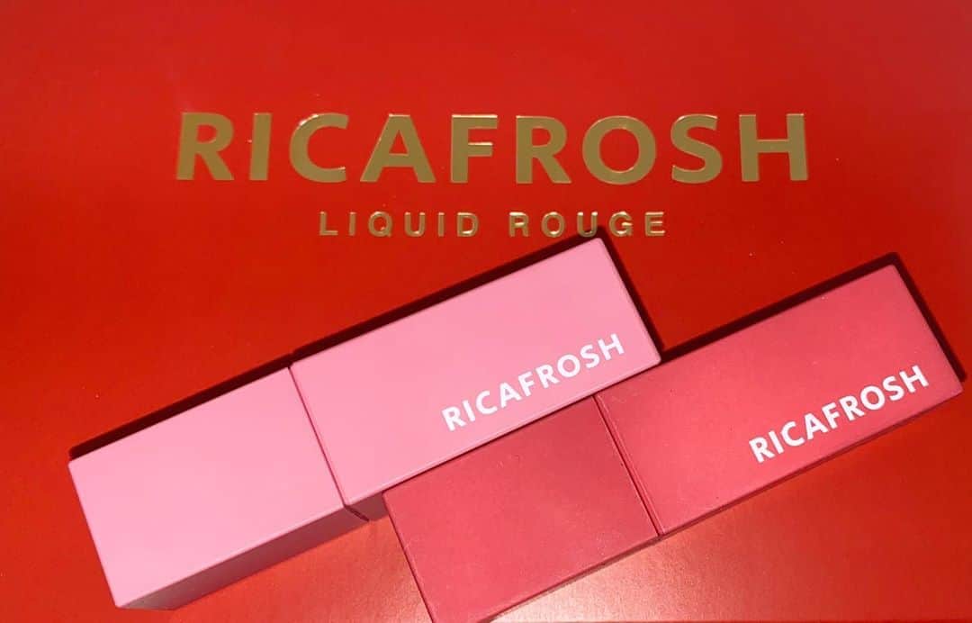 歩乃華（ほのらん）のインスタグラム：「RICAFROSH全色可愛い！中でも04クランベリーと05ピーチスキン好き！写真はピーチスキン使ってる！優香ちゃん @iamyukaf  いつもありがとう！天才すぎる😭使いやすいし落ちにくいしカラーバリエーション６色もあるし良き😭他の色もこれから使っていこっと😍みんなもう使ってると思うけど使ってみて🥺❤️」
