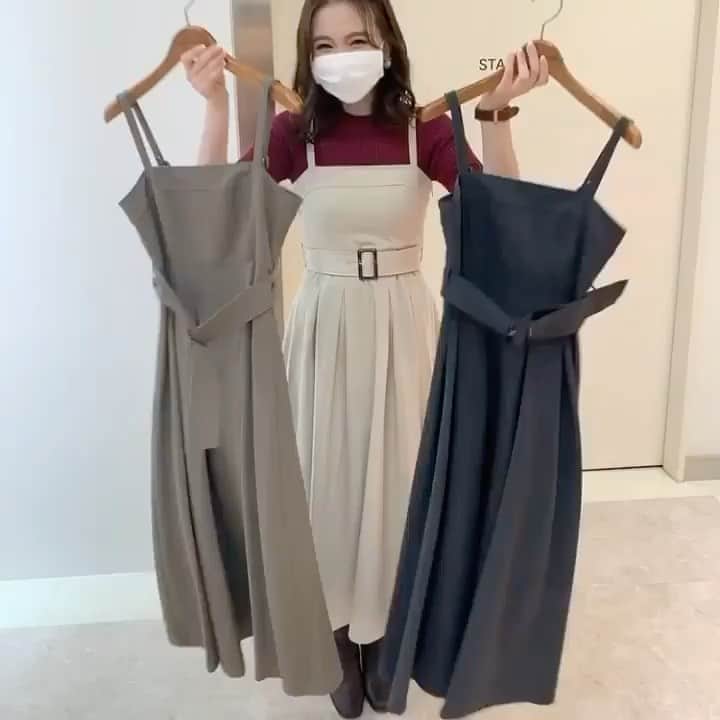のインスタグラム：「【😍💕𝟑𝟏𝐟𝐢𝐥𝐥𝐞𝐬 𝐂𝐨𝐨𝐫𝐝𝐢𝐧𝐚𝐭𝐞🍭】 店頭でも大人気❣️の ジャンスカを使った 31fillesゆりゆりの  コーディネート🎶 カラバリはこちら💕 カジュアルな印象のジャンスカですが このジャンスカは女性らしく着られる フェミニン要素もたっぷり😉❤️ トップス部分は コルセット風のデザインが インナーにニットなどを着ても すっきりメリハリのある印象に✨ スカート部分も 高めのウエスト位置なので 脚長効果も抜群で スタイルアップが叶う1枚です🥰 ———————————————————— ♦️バックシャーリングフレアジャンスカ￥11,000+tax #31sdm品番070367 カラー（カーキグリーン/ブラック/ベージュ） サイズ（36/38） ♦️リブモックネック5分袖ニット￥5,900+tax #31sdm品番050317 カラー（オフホワイト/ブラック/ボルドー/マスタードイエロー） ワンサイズ ♦️フェイクレザービットショートブーツ￥11,000+tax #31sdm品番100309 カラー（ベージュ/ブラック/ダークブラウン）  サイズ（S/M/L） ＜STAFF 身長162cm/36size＞ ———————————————————— 品番をタップして別コーデをチェックしてね😘 #31Sonsdemode #31sdm #31sdm_outfit  #coordinate #31filles #31filles_ゆりゆり #fashion  #autumn #knit #skirt #jumperskirt #feminine  #トランテアンソンドゥモード #トランテアン #コーディネート #秋 #ニット #ジャンスカ #ジャンパースカート #フェミニン #トランテアンフィーユ  #アミュプラザ博多 #アミュプラザ博多5F #162cm」