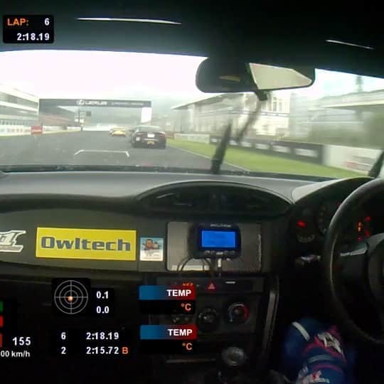 のインスタグラム：「雨の壁😱 15位から13位でした。  #gr86brzrace #assomotorsports #owltech」