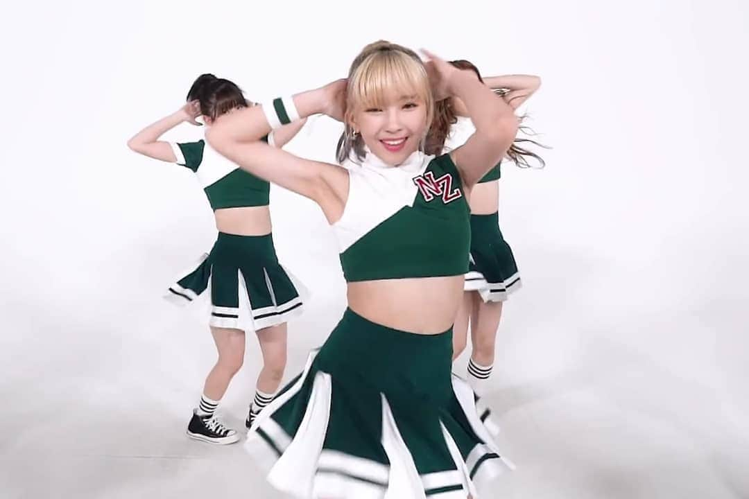 マユカ（小合麻由佳）さんのインスタグラム写真 - (マユカ（小合麻由佳）Instagram)「Cheerleader Mayuka 💛🥰  - - 𝗙𝗼𝗹𝗹𝗼𝘄 @MayukaOgou 𝗳𝗼𝗿 𝗺𝗼𝗿𝗲 𝘂𝗽𝗱𝗮𝘁𝗲𝘀 - - - - #MAYUKA #マユカ #MayukaOgou #NiziU #NiziUMayuka #JYP #MakeYouHappy #WithU #NiziUMakeYouHappy #니쥬」8月30日 19時00分 - mayukaogou