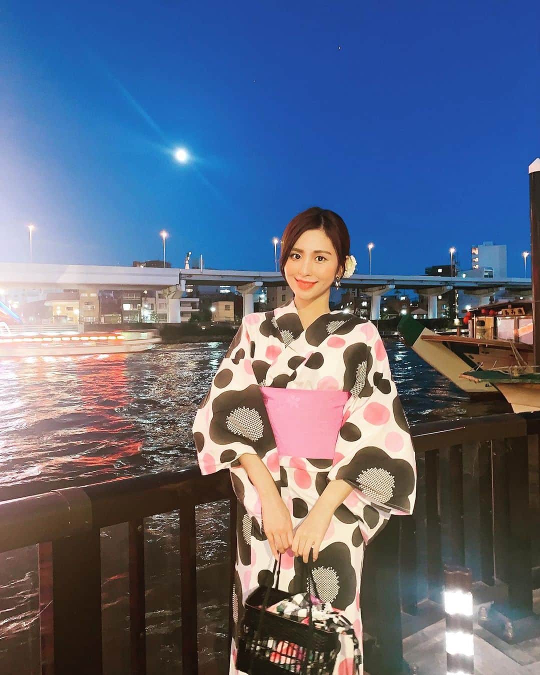 滝瀬世莉のインスタグラム：「今年初浴衣👘🎐」