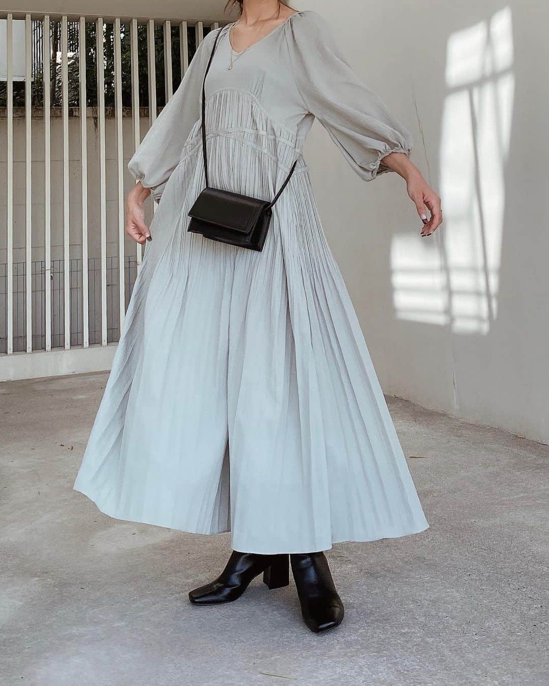 武村沙愛さんのインスタグラム写真 - (武村沙愛Instagram)「. カラーがかわいい褒められワンピ👗 秋になったらざっくりした白いニットカーデとか 合わせて着たい、、❤︎ . . #ACYM #ミントグリーン #ワンピース #大人カジュアルコーデ #ピスタチオカラー」8月30日 19時20分 - sachika_takemura