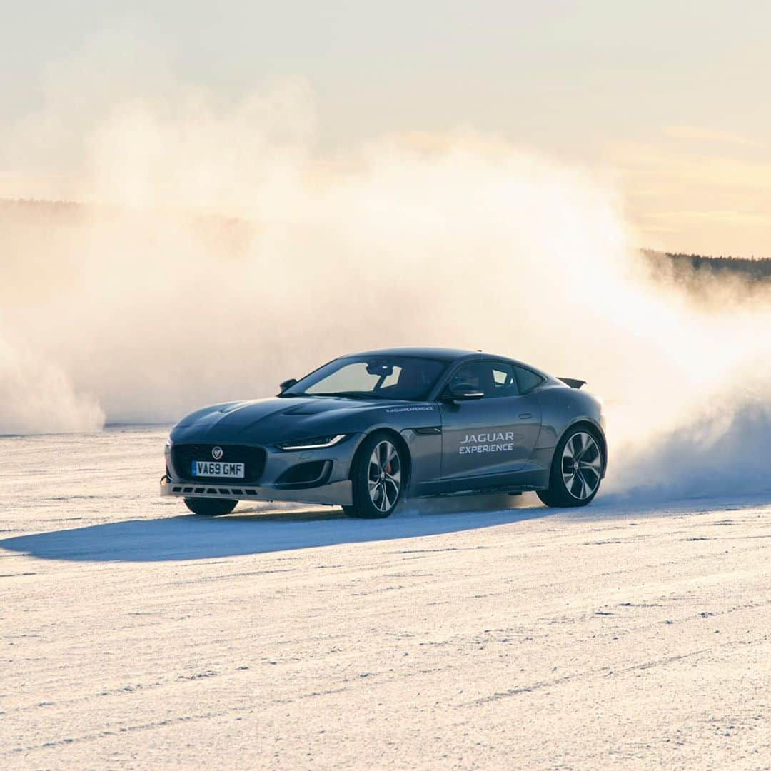 Jaguarさんのインスタグラム写真 - (JaguarInstagram)「At the #JaguarExperience #IceAcademy, we celebrate wide open spaces and ensure social distancing is practised at all times.   Click the link in our bio for early access, and travel when you're ready.   #Jaguar #FTYPE #FPACE #AWD #CarsofInstagram #Snow #Drifting #IceAcademy #Adventure #AdventureTravel #Travel」8月30日 20時13分 - jaguar