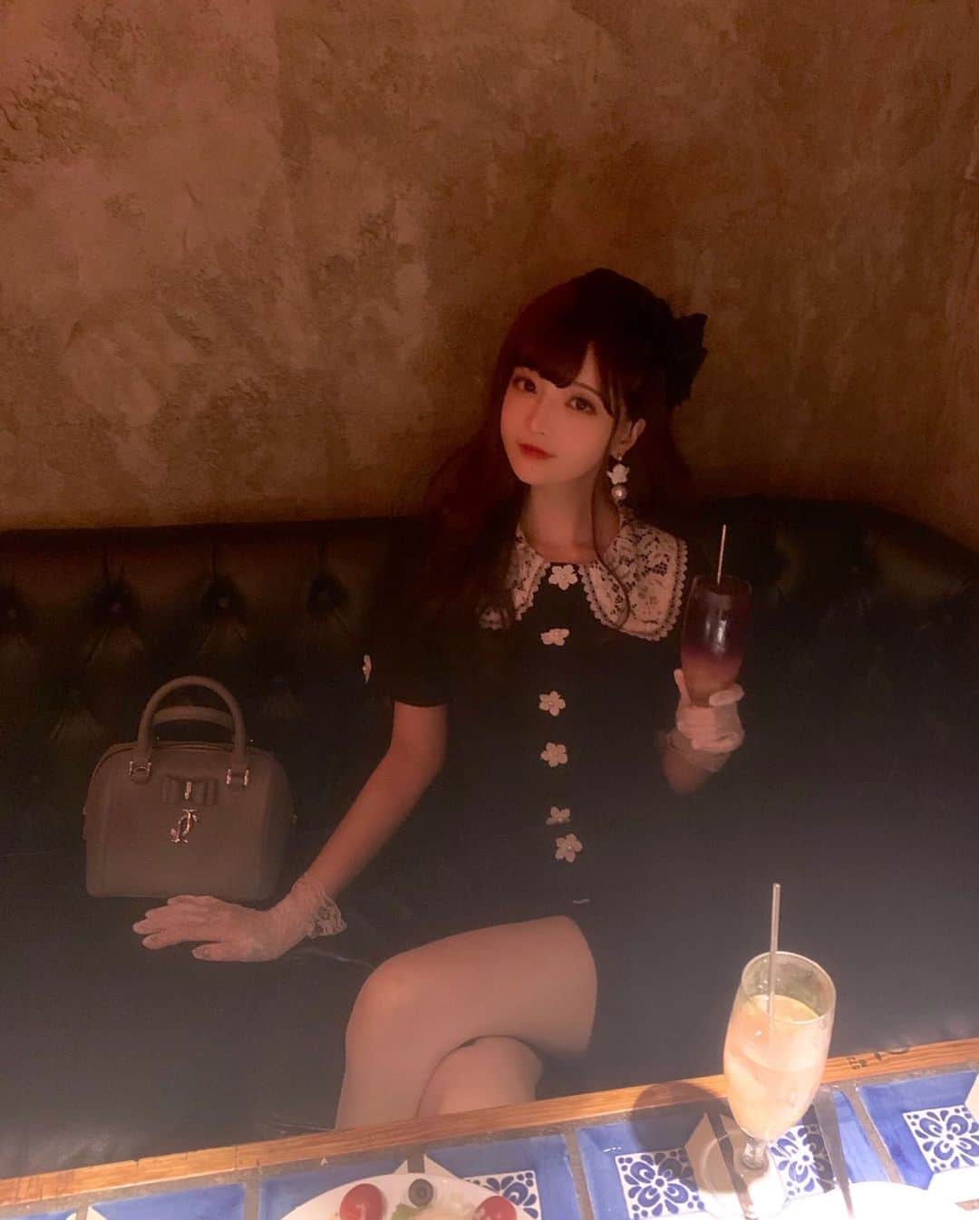 Chikako千佳子さんのインスタグラム写真 - (Chikako千佳子Instagram)「星空に迷い込んだかのようなお店の雰囲気が好きです🌠 #andpeopleginza」8月30日 20時48分 - cindychikako
