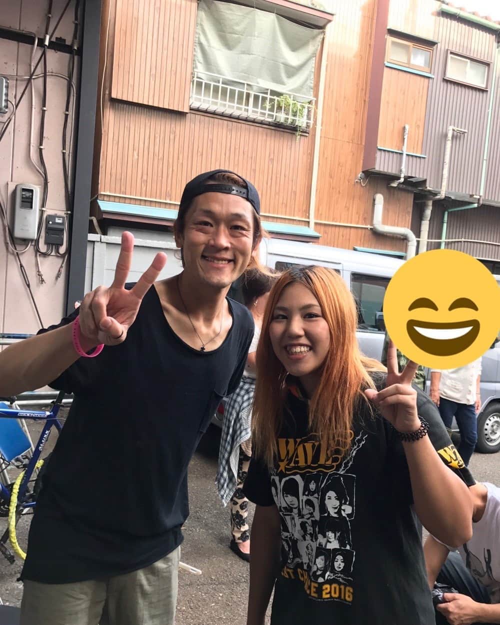 長浜浩江のインスタグラム：「引退まであと19日。  今日の太陽は本当に暑かった😭  今日の写真。 【MAX鈴木さんと1枚】  私大食い番組好きでよく見るんですが、お会いできた大興奮で写真撮らせていただきました！ このときカレーの大食いされてたのですがリング下からかぶりついてみてました！笑  #COUNTDOWNLONGBEACH #HIROe」