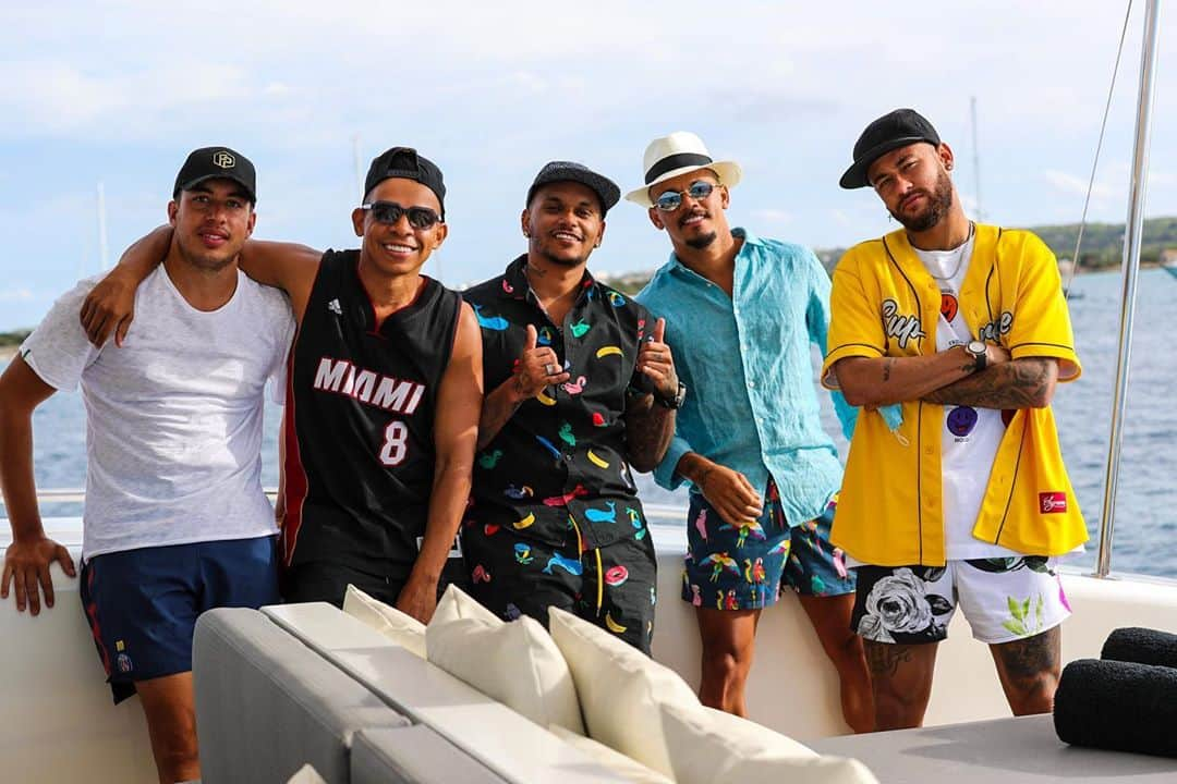 ネイマールさんのインスタグラム写真 - (ネイマールInstagram)「Squad 🤟🏽」8月31日 6時44分 - neymarjr