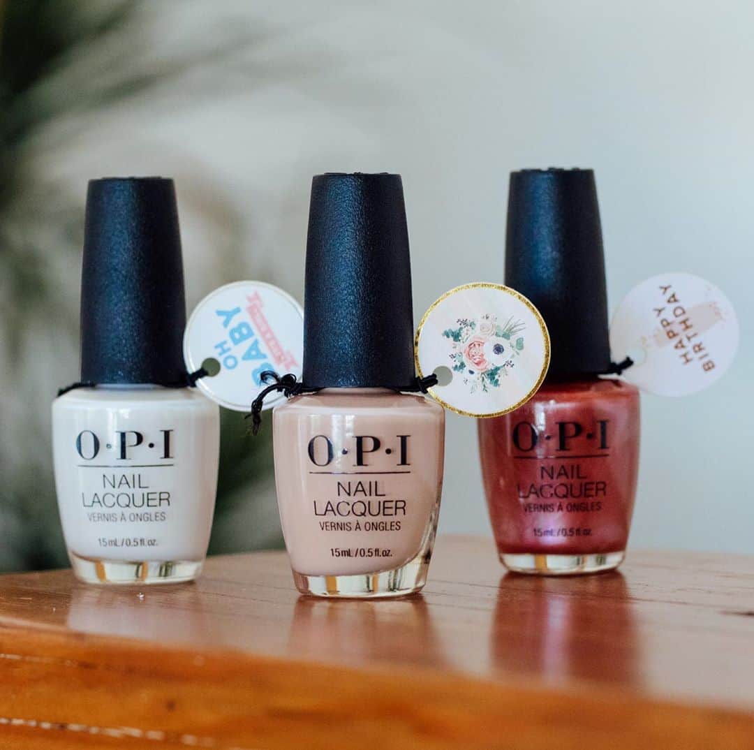 OPIさんのインスタグラム写真 - (OPIInstagram)「Steal your bestie’s heart with some bottled up magic! 💖 Let us help you spread the joy of color with our custom gifting station. Head to our #linkinbio to shop! #OPIObsessed   #ColorIsTheAnswer #OPINailLacquer #CustomGift #ThinkingOfYou #ThePerfectGift #NailsOnPoint #NailedIt」8月31日 7時13分 - opi
