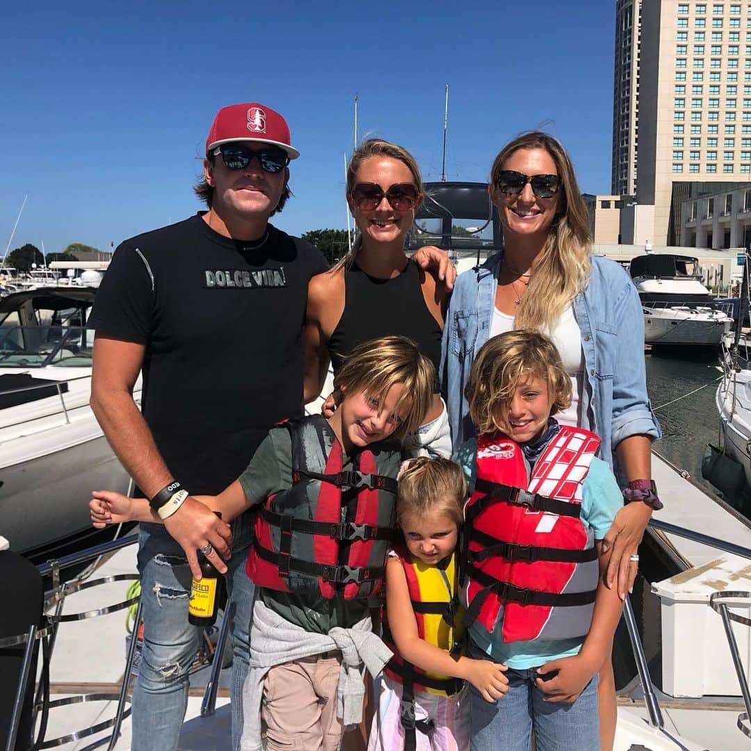 トニー・アゼベドのインスタグラム：「Awesome weekend in #sandiego always a plus having good friends in cool places! Thanks @lmolinaro @laurenmolinarophotography for everything!」