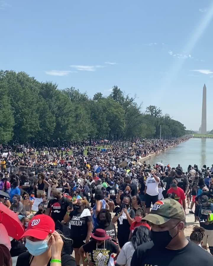 ジョナサンサンダースのインスタグラム：「It was an honor and a privilege to march on Washington with @uniteny2020 on Friday. Stand out speeches were @booker4ky and @ayannapressley and as always the leaders of @uniteny2020 for keeping us going. #nojusticenopeace #uniteny2020 #marchonwashington2020 #blacklivesmatter #blacktranslivesmatter」