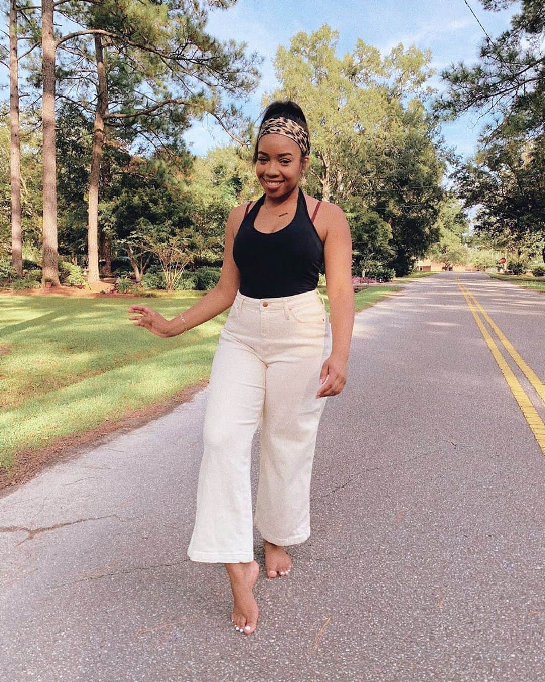 Target Styleのインスタグラム：「@camela_2000_ on her style inspiration: "Why fit in one style category when you can love them all! Dress outside the box 📦🌈✨" Wearing High-Rise Wide Leg Cropped Pants.」