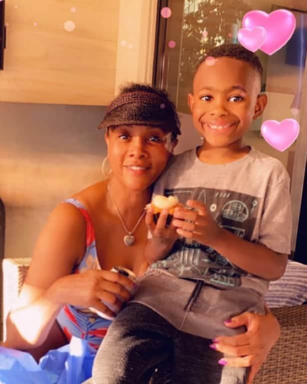ヴィヴィカ・A・フォックスさんのインスタグラム写真 - (ヴィヴィカ・A・フォックスInstagram)「Happy Blessed Sunday! FUNTIMES celebrating my Godson #Quinny 8th Bday! His G-Ma (me) threw him a surprise Star Wars pool party with cake & a computer! #Quinny is the HANDSOME son of @qbraid & @indiathomasofficial #Lifeisgood #GodIsGood #Blessed #Respect #GurlPower #VivicaFoxHair #TeamVivica #TeamFox #MyGrindDontStop #LegitimateCareer #LoveWins #BossMoves #ClassicBadChick #GodMommy 🤗🙆🏾‍♀️💖🖤💙🤴🏾」8月30日 23時18分 - msvfox
