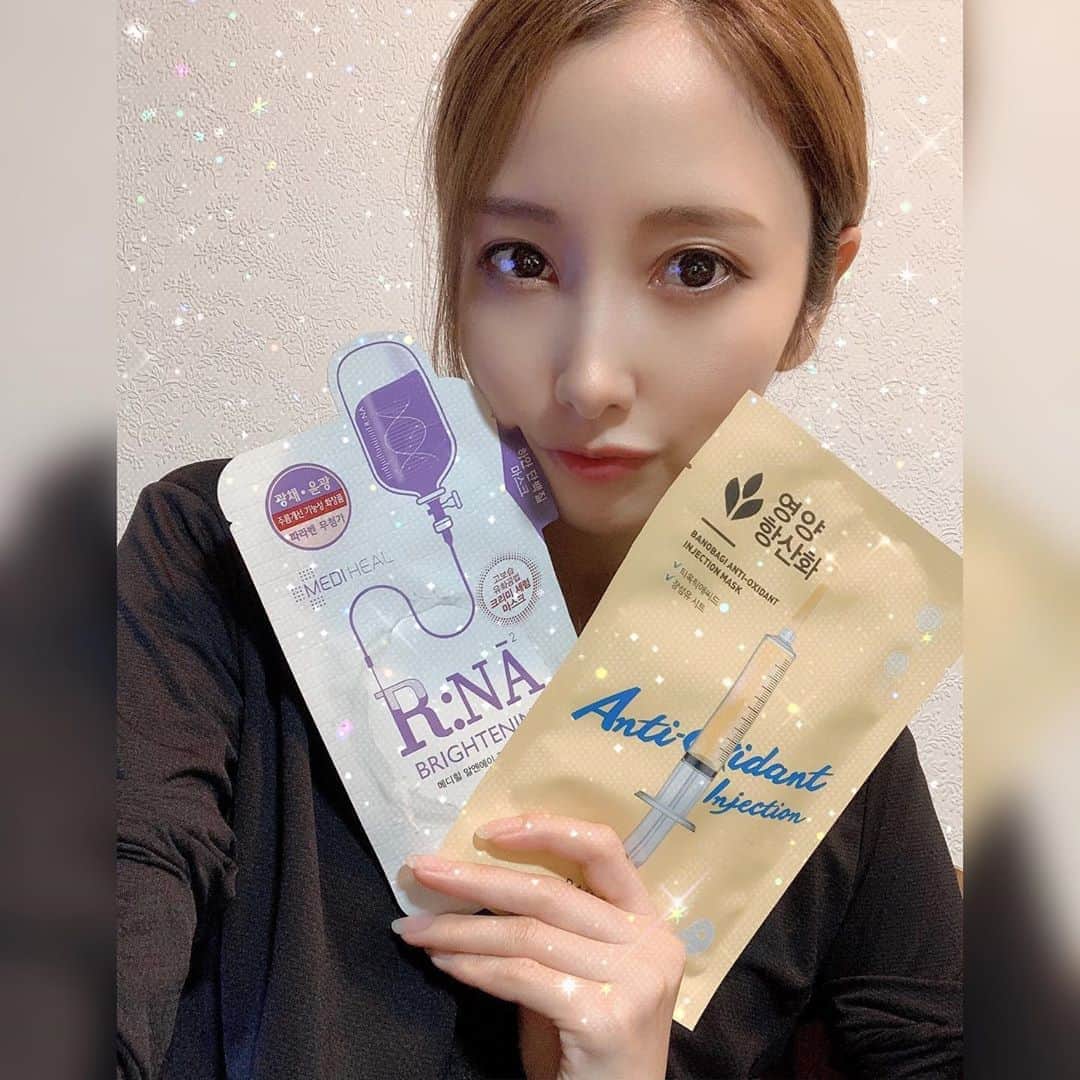 のインスタグラム：「. #毎月ワクワク便 3回目🥰 フェイスパック5枚届くうち3枚は人気の#バノバギ 固定で2枚はランダムで届くよ🤍 今回は、 #mediheal プロアチンマスクRNA 肌のバリア機能アップとブライトニング #banobagi アンチオキシダント 外部からの酸化刺激に対抗 どちらもこの時期にピッタリで大助かりでした🧖‍♀️✨ #フェイスマスク #パック #スキンケア #韓国コスメ #美容 #PR」