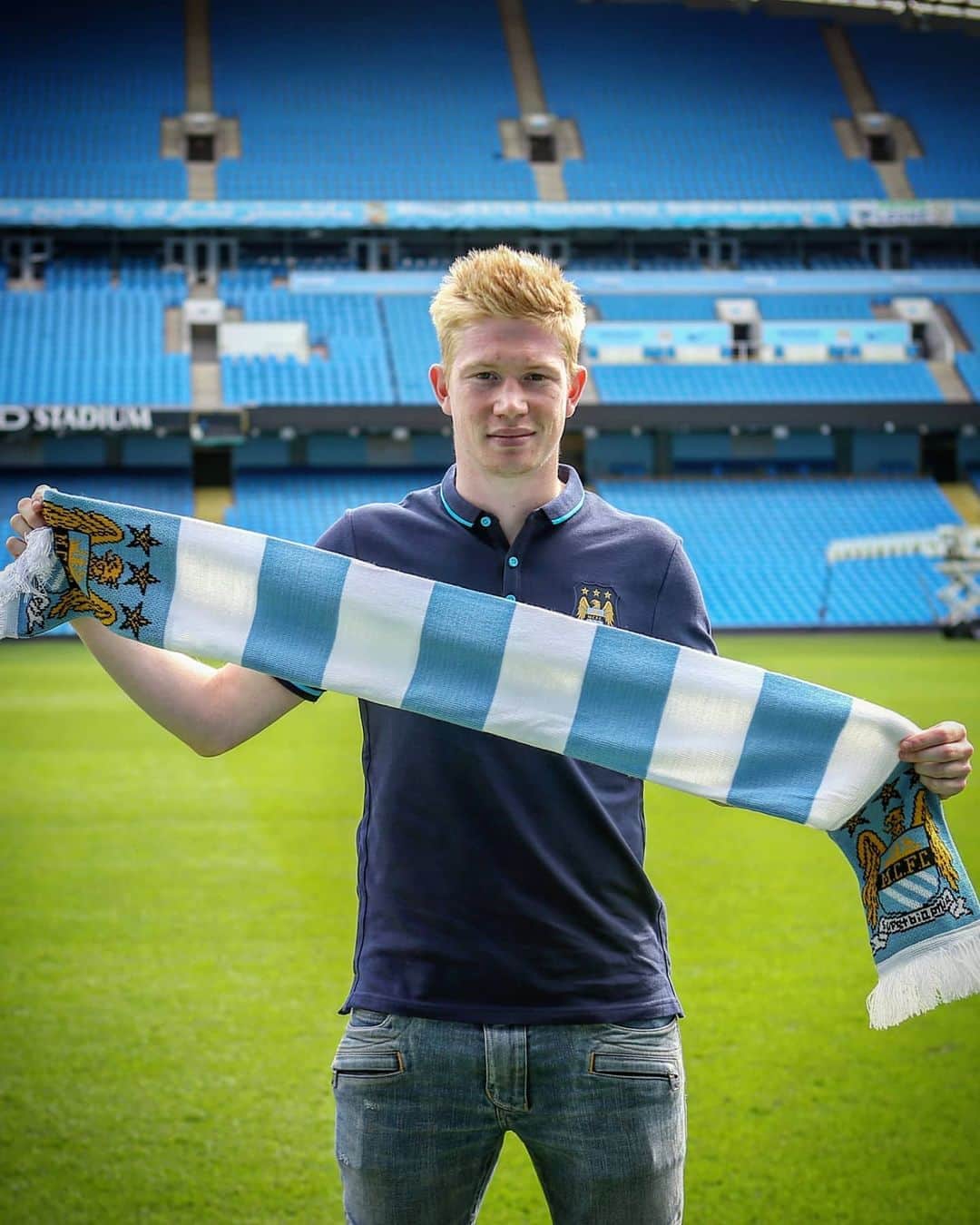 UEFAチャンピオンズリーグさんのインスタグラム写真 - (UEFAチャンピオンズリーグInstagram)「🤔 Manchester City's best ever signing?⁣⁣ 🔵 @kevindebruyne #OTD in 2015 ✍️⁣⁣ ⁣⁣ #UCL #mancity #transfer #signing #OnThisDay」8月30日 23時30分 - championsleague