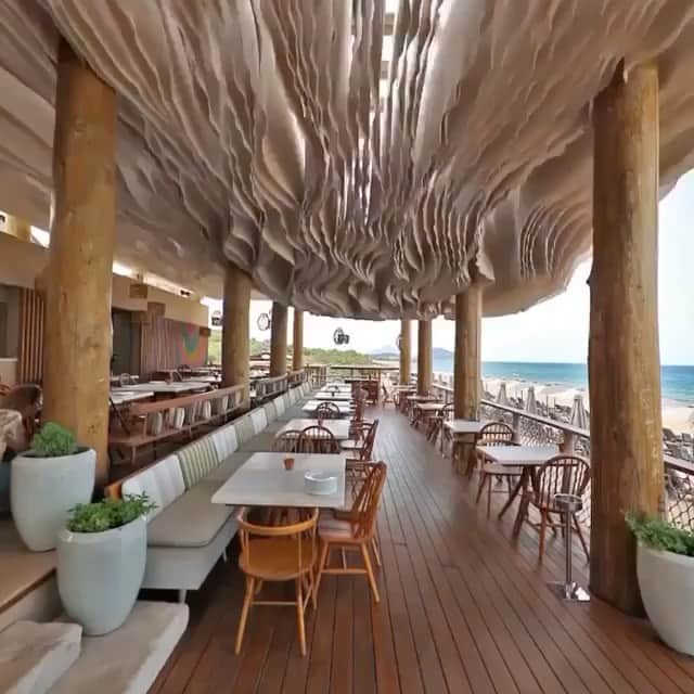 のインスタグラム：「Im am definitely going here.. Repost from @tasteinhotels • Unique restaurant design in Greece... (📷 @costanavarino)  ⠀ ⚲ Costa Navarino, Greece ⠀ ⠀」