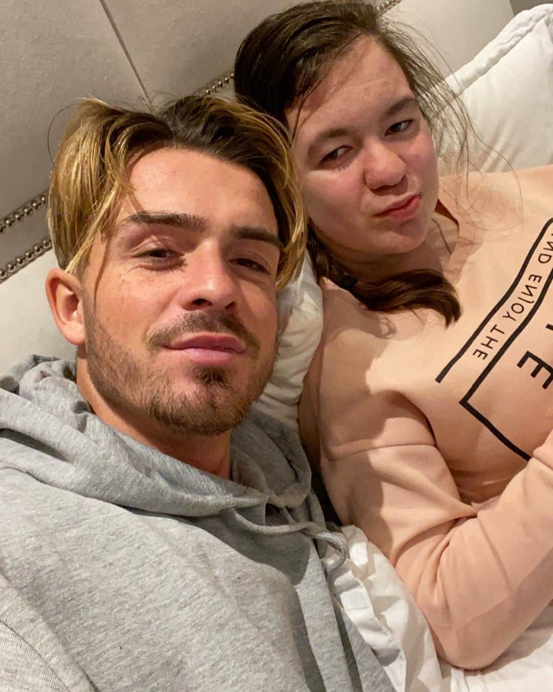 ジャック・グリーリッシュのインスタグラム：「Happy birthday Hol 🥰🥳 my inspiration ❤️」