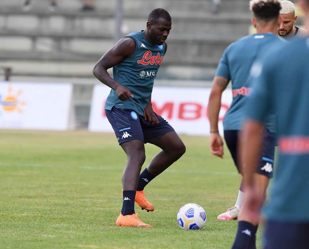 SSCナポリさんのインスタグラム写真 - (SSCナポリInstagram)「⛰⚽️  ‪#SSCNSummer20‬ ‪#Abruzzo20‬ 💙 ‪#ForzaNapoliSempre‬」8月31日 1時14分 - officialsscnapoli