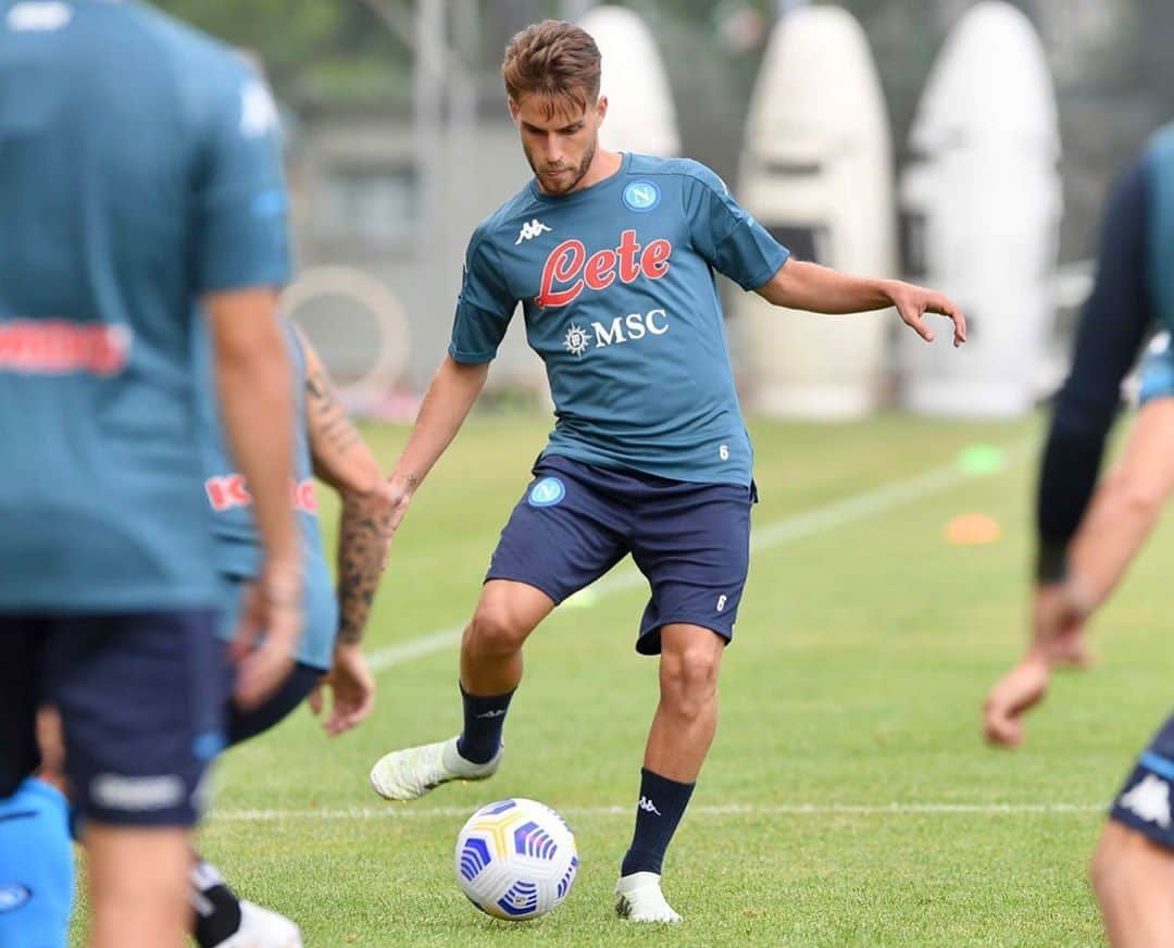 SSCナポリさんのインスタグラム写真 - (SSCナポリInstagram)「⛰⚽️  ‪#SSCNSummer20‬ ‪#Abruzzo20‬ 💙 ‪#ForzaNapoliSempre‬」8月31日 1時14分 - officialsscnapoli