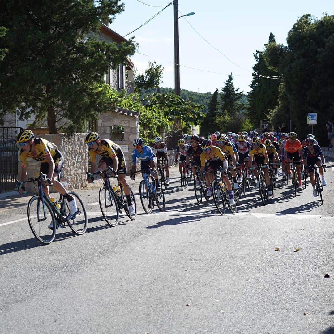 ジェームズ・ロシターのインスタグラム：「My first experience of Le Tour de France with friends and watching friends 👌🏼」