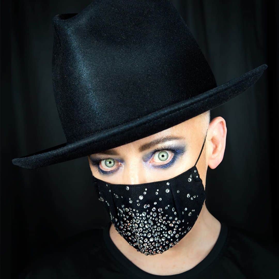 ボーイ・ジョージさんのインスタグラム写真 - (ボーイ・ジョージInstagram)「Make it a fashion statement! @_williambaker @paul_kemsley_pk  #masks #maskon」8月31日 2時02分 - boygeorgeofficial