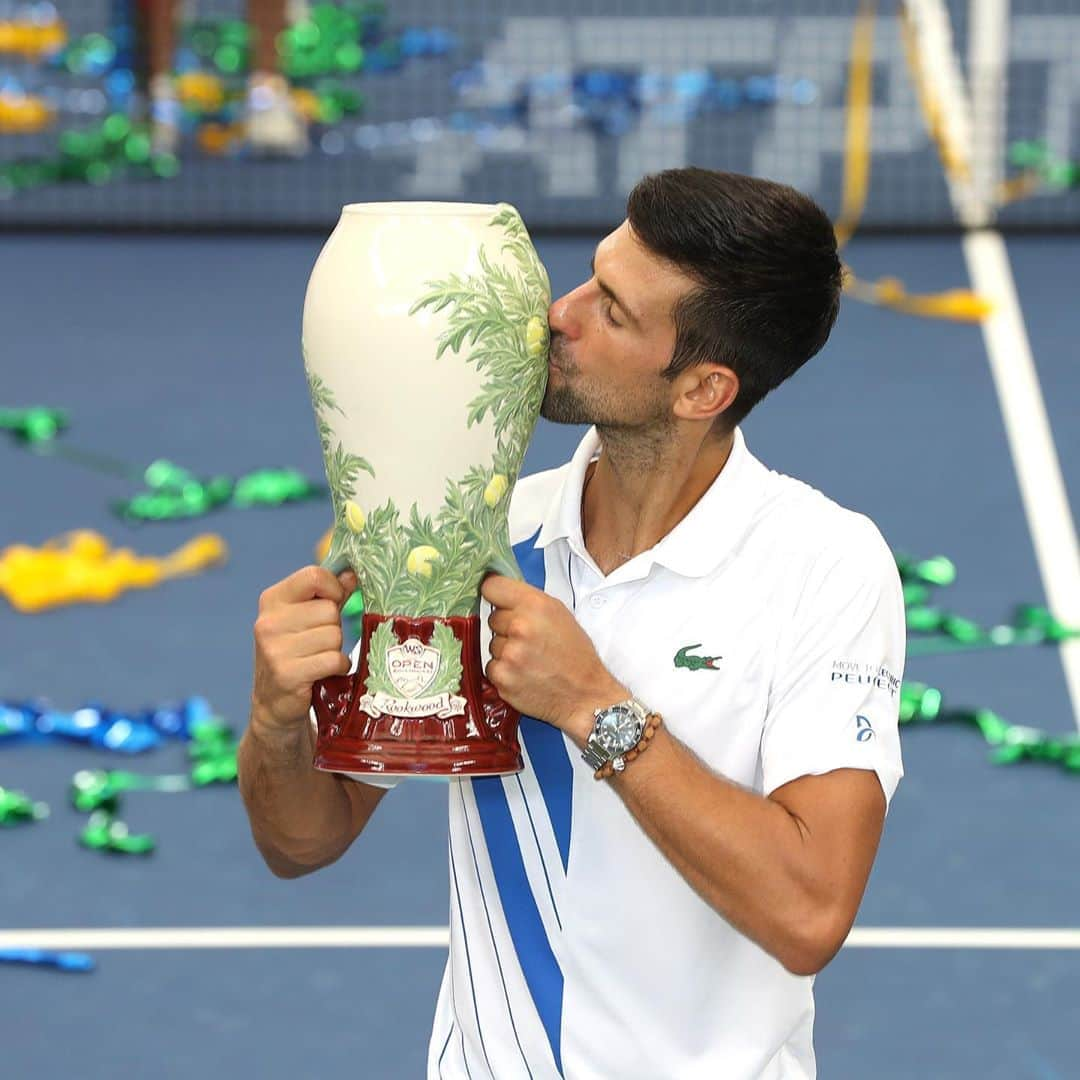 ノバク・ジョコビッチさんのインスタグラム写真 - (ノバク・ジョコビッチInstagram)「Thank you for all your positive energy and support. Thanks to everyone here in New York who made @cincytennis possible again. It feels really good to be back 🏆 #idemooo #teamdjokovic #nolefam #cincytennis」8月31日 2時14分 - djokernole