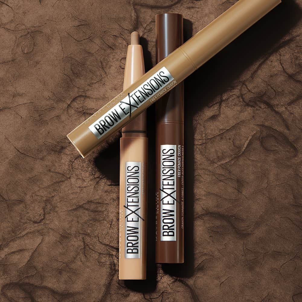 Maybelline New Yorkさんのインスタグラム写真 - (Maybelline New YorkInstagram)「Get full brows in seconds with this $10 brow crayon! 😍 Our #browextensions is a fiber-infused pomade that easily fills in brows with a natural matte finish. Available in 6 shades.」8月31日 2時12分 - maybelline
