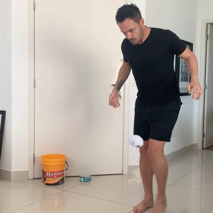 アレッサンドロ・ローザ・ヴィエイラのインスタグラム：「VIDEO- Desafio @magnusoficial , quem vem? 🤩🤷🏻‍♂️🎯  Meu câmera 🎥 @cairofariaa」