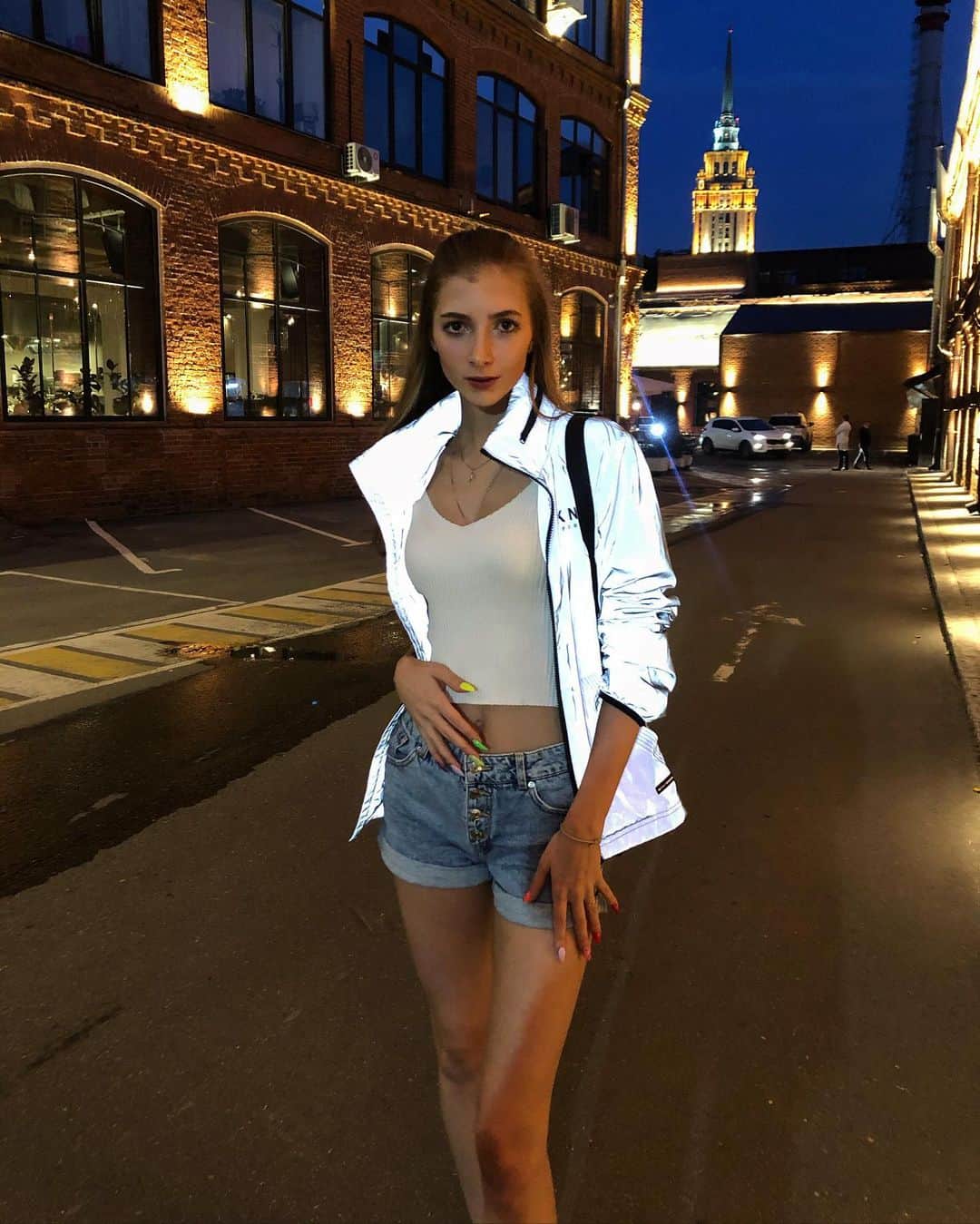 Veronika Rudychevaのインスタグラム：「#сияй 💥」