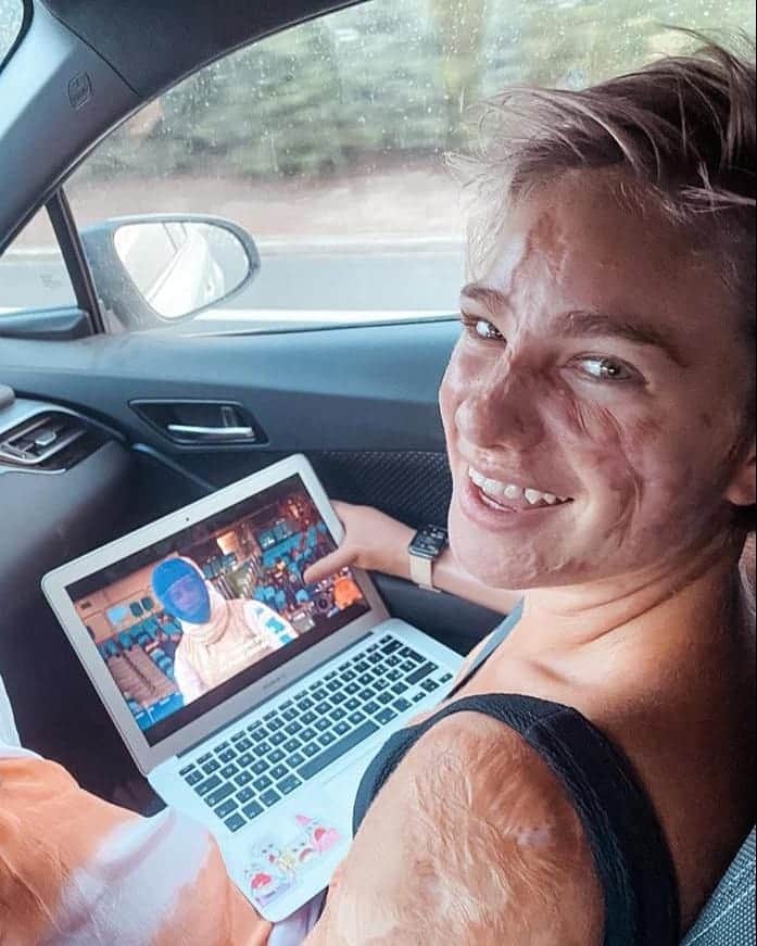 のインスタグラム：「Chi di voi ha visto il film #RisingPhoenix? Cosa ne pensate? Io lo sto riguardando mentre torniamo a casa dalle vacanze. 🔙🏠 . . @netflix @netflixfilm @htyt.stories #Netflix #NetflixFilm #Paralympics #ProudParalimpian」