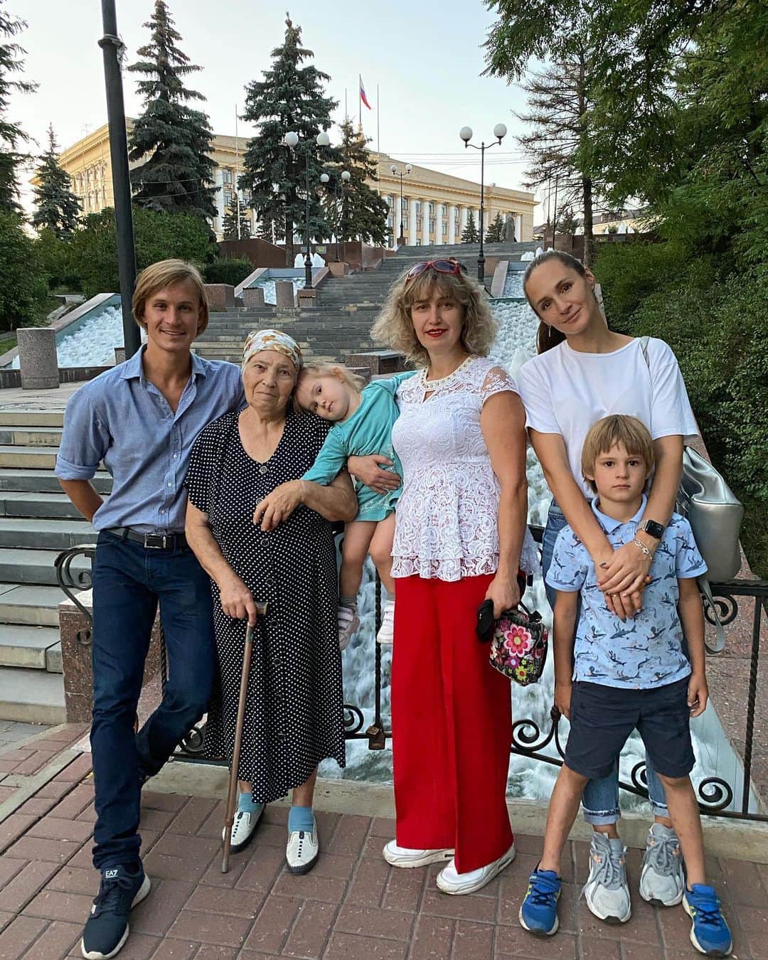 セルゲイ・ドブリンのインスタグラム：「Отличное завершение дня и моё моего пребывание у себя на родине☀️❤️」