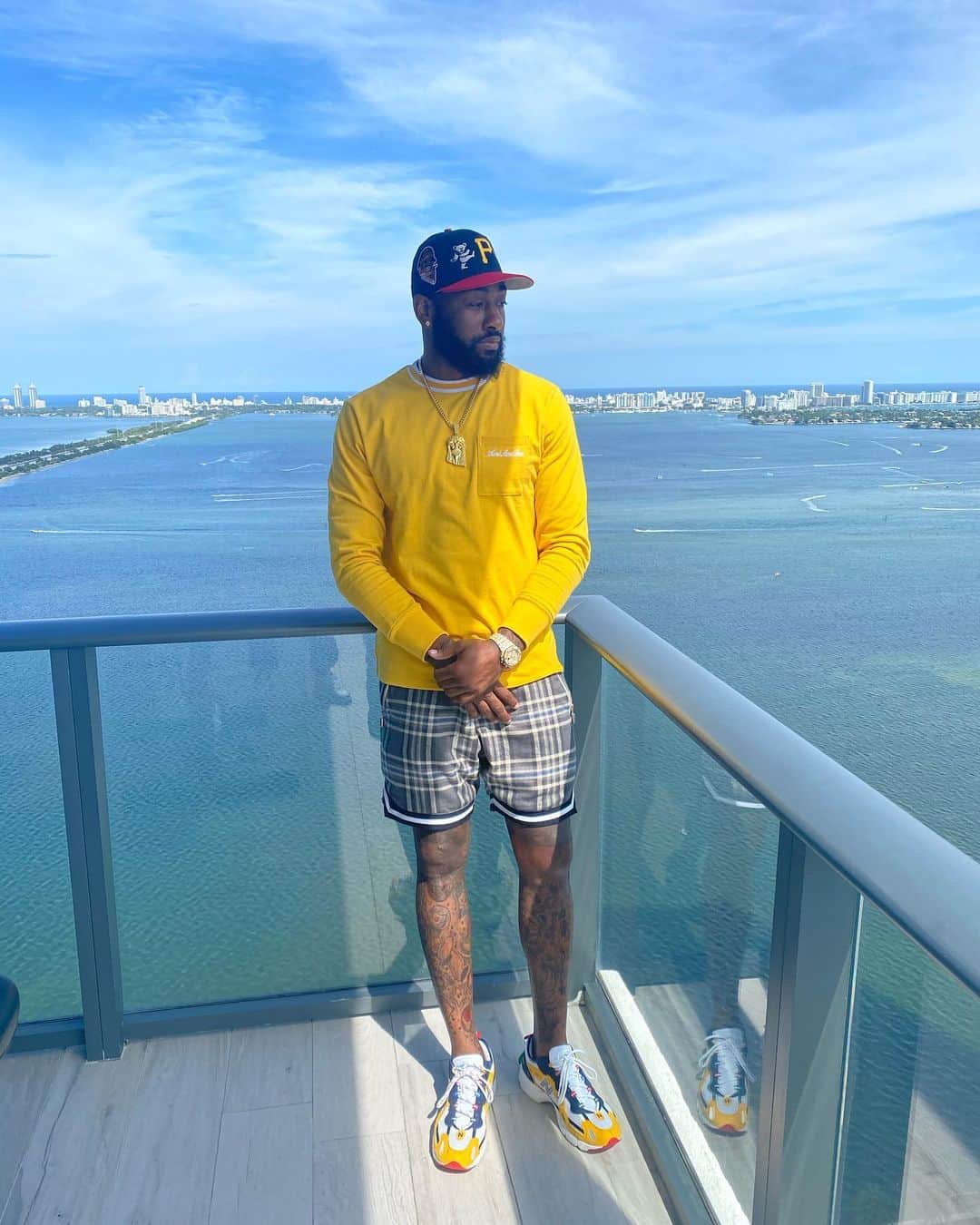 ジョン・ウォールのインスタグラム：「The positives outweigh the negatives...#WallWay #5Deep」