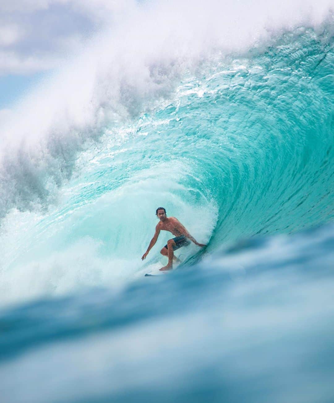 ジョーディ・スミスのインスタグラム：「Can’t wait for this to start up again. #hawaii 📷 @ryprester」
