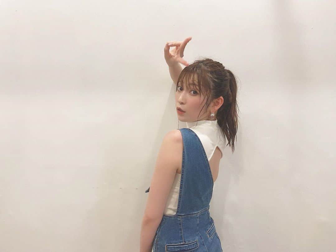 吉田朱里さんのインスタグラム写真 - (吉田朱里Instagram)「汗だく。。。笑笑 近々YouTubeで理由わかります、、、笑笑 . 私服タグ付けしとくね！ #GYDA #EVRIS #fashion #ootd #アカリンコーデ」8月31日 15時42分 - _yoshida_akari