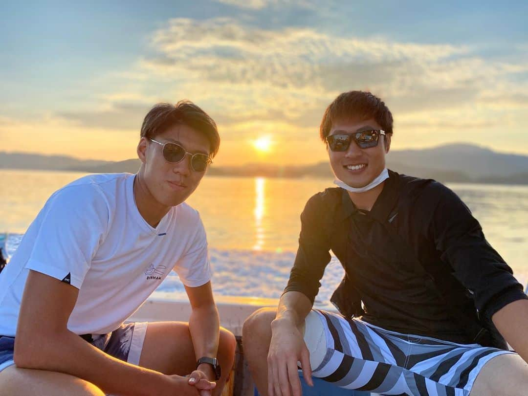 大迫敬介のインスタグラム：「・ 楽しい時間でした🌅🎣  #🎣🐟」