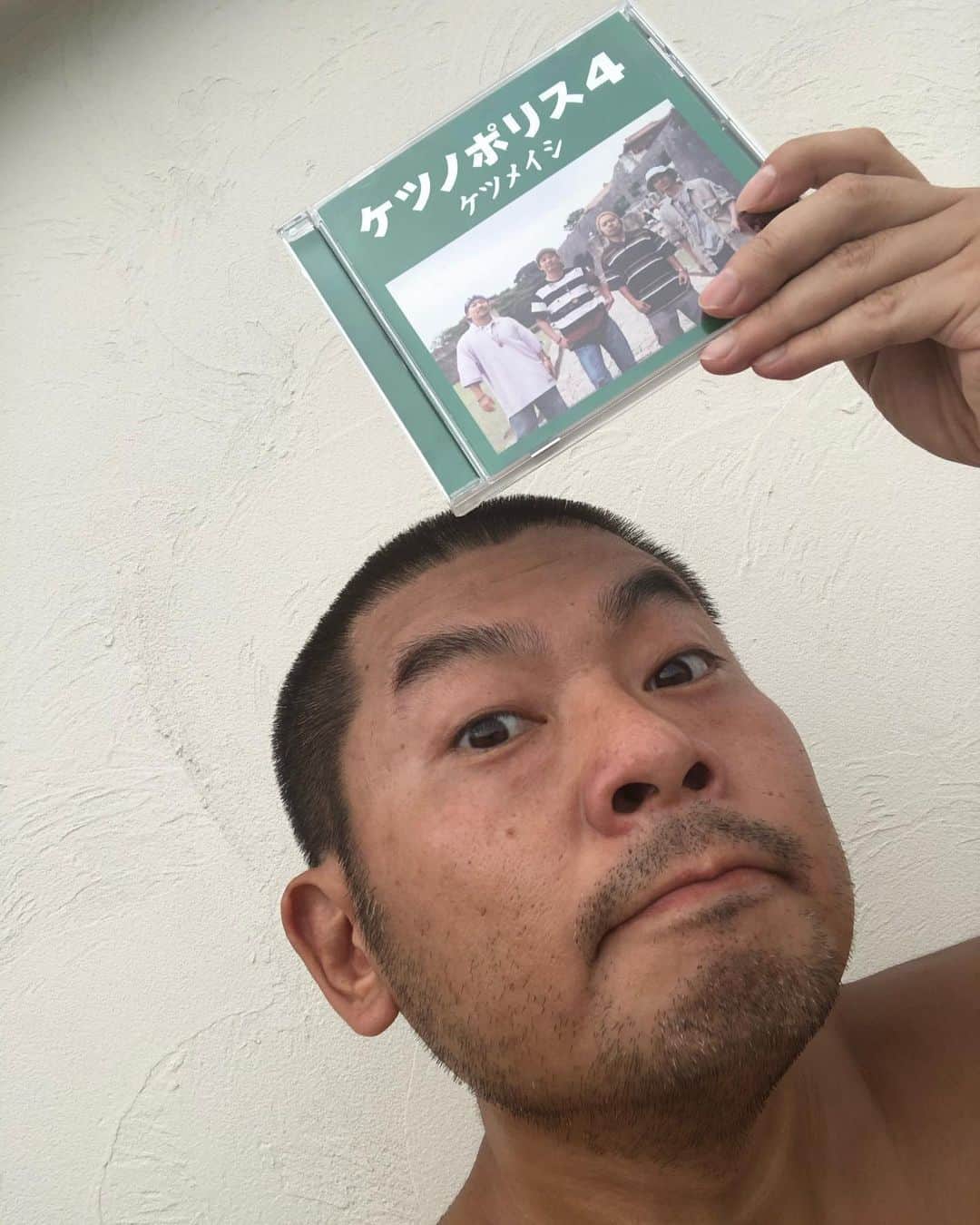 山本高広さんのインスタグラム写真 - (山本高広Instagram)「✨問題✨  たくさんのおかしなところを言ってください。  「ケツノポリス4」  Now on sale‼️ by大蔵  #問題 #たくさんのおかしなところを言ってください #ケツノポリス4 #ケツメイシ #大蔵　さん #Nowonsale」8月31日 16時46分 - _yamamoto_takahiro_