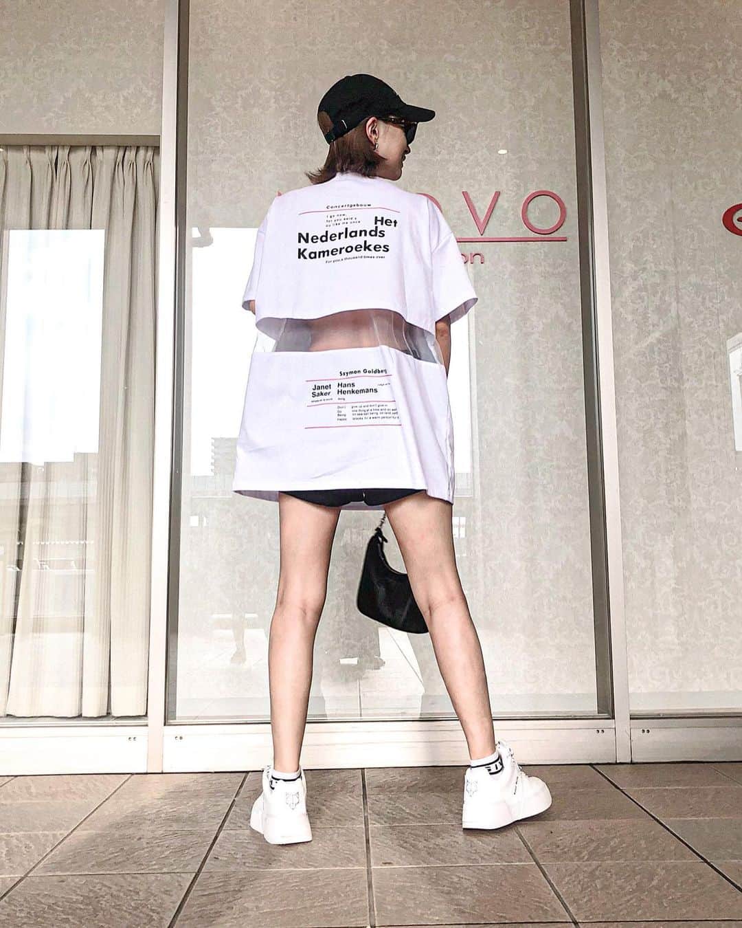 石原彩香さんのインスタグラム写真 - (石原彩香Instagram)「. @glance_tokyo  . バックデザインが可愛い❤️ . #glance #tokyo #fashion #code #sammer #model」8月31日 17時00分 - 02aaayk25