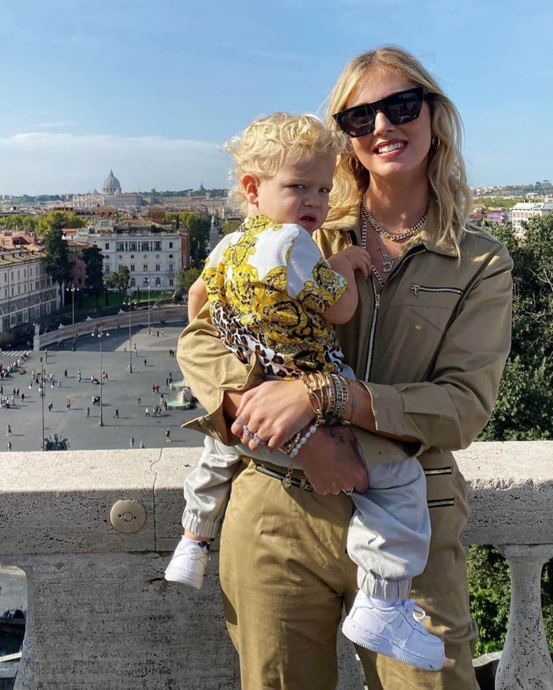 キアラ・フェラーニさんのインスタグラム写真 - (キアラ・フェラーニInstagram)「Heading to my favorite city, Roma, to celebrate our second wedding anniversary tomorrow ❤️ These are some of our best memories in the city 🙏🏻 #TheFerragnez」8月31日 17時01分 - chiaraferragni