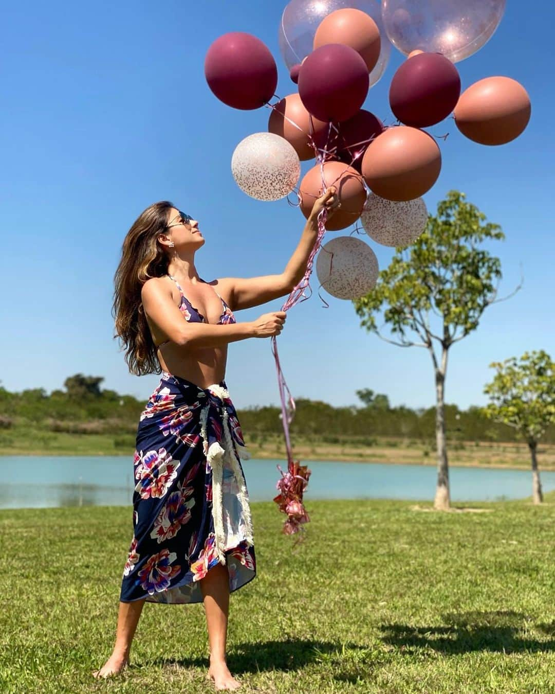 ポーラ・フェルナンデスさんのインスタグラム写真 - (ポーラ・フェルナンデスInstagram)「Quero uma vida leve  Que me leve... 🎈」8月31日 8時49分 - paulafernandes