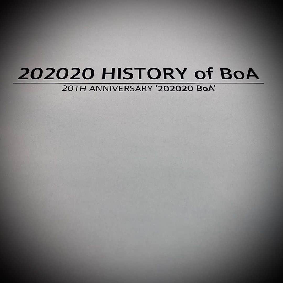 BoAのインスタグラム：「202020 The story of BoA is coming soon #202020 It’s about My story💛」