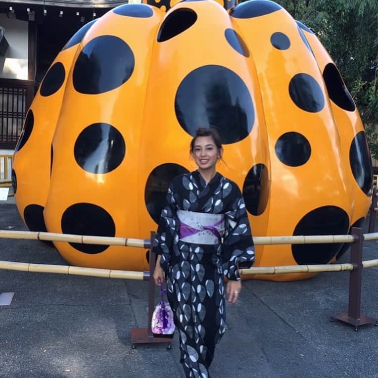 白石明美さんのインスタグラム写真 - (白石明美Instagram)「何かが起こらないと気づかないことばっかり。 大阪が恋しいです。🙂🧡」8月31日 9時37分 - abyakemi