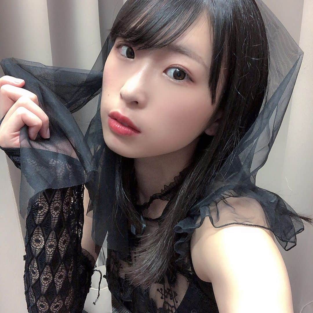 夏木紫帆のインスタグラム：「black🖤 #black #水着 #ドレス水着 #グラビア #グラビアアイドル #撮影会 #フレッシュ撮影会」