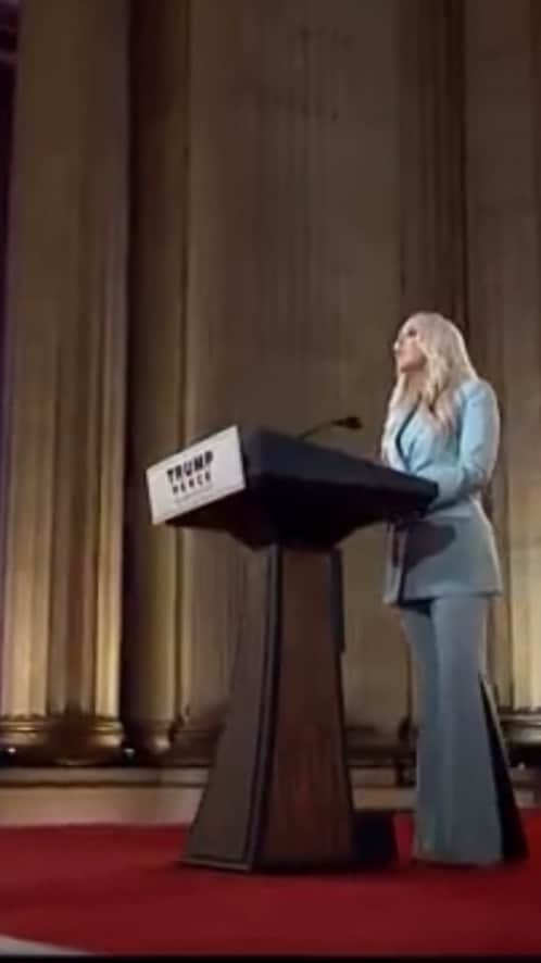 ティファニー・トランプのインスタグラム：「Uncensored」