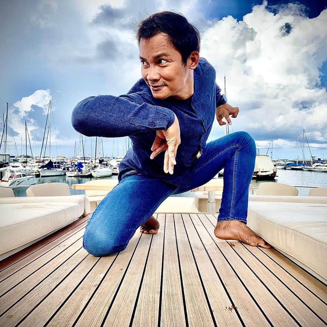 トニー・ジャーのインスタグラム：「Have a great day!!」