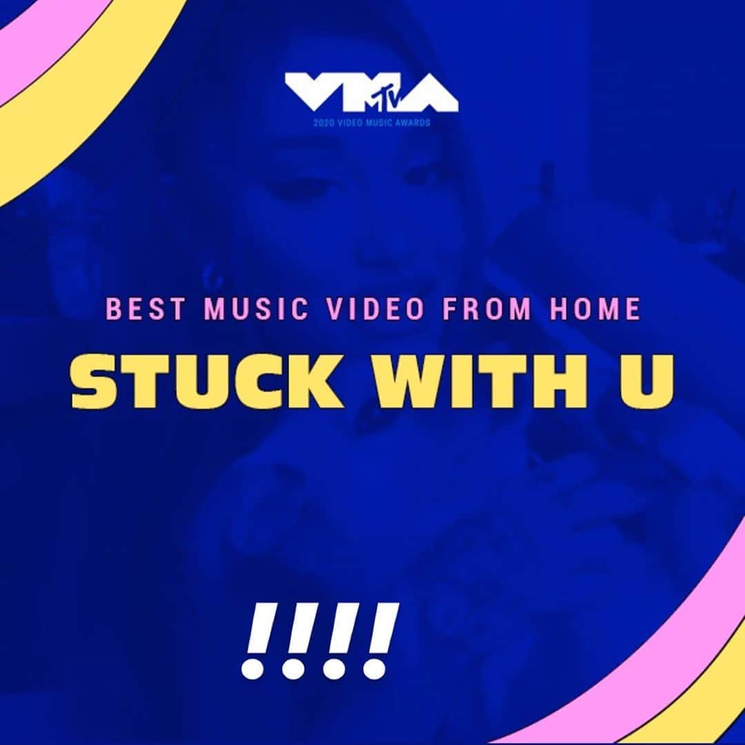 Alfredo Floresのインスタグラム：「AHHHHH!!! WE WON A VMA! #STUCKWITHU 🏆 THANK YALL FOR VOTING!! 🤯🥳 @arianagrande @justinbieber !!! ✨」