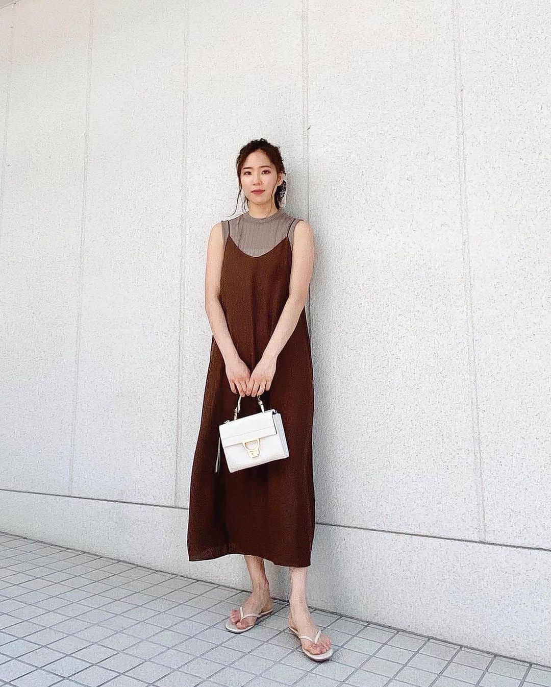 布川桃花さんのインスタグラム写真 - (布川桃花Instagram)「@modscity.jp のキャミワンピ💞﻿ 楽ちんでかわいいからこの夏たくさん着てる😊﻿ ﻿ この日はワントーンカラーにしたかったから﻿ インナーもブラウン系で合わせたよ❤︎﻿ ﻿ #momoka_fashion」8月31日 10時51分 - momoka_fukawa