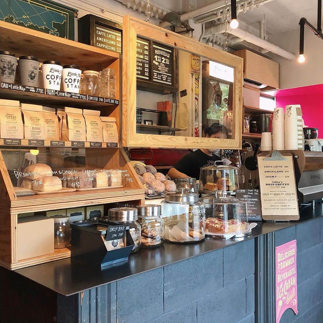 西脇梨紗さんのインスタグラム写真 - (西脇梨紗Instagram)「ホットに見せかけてアイス #littlenapcoffeestand #cafe #代々木公園 #coffeestand #原宿 #自転車 #ショッピング #かっけー」8月31日 11時55分 - risa_nishiwaki