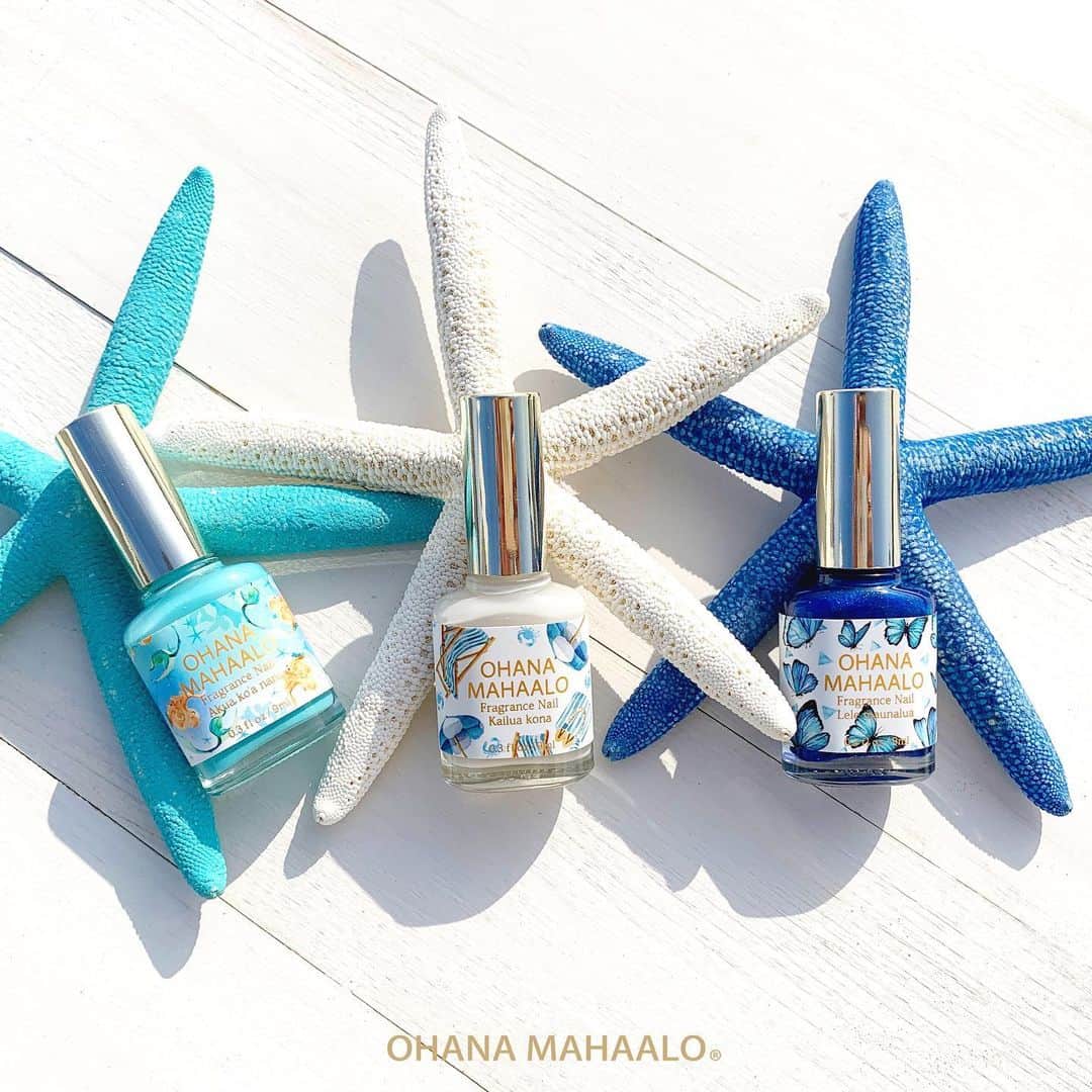 FRAGRANCYさんのインスタグラム写真 - (FRAGRANCYInstagram)「【OHANA MAHAALO】﻿ ふんわり香るジェル調ネイル💖Fragrance Nail﻿ ﻿ #オハナマハロ から、指先からふわっと香る﻿ #フレグランスネイル が発売中！﻿ ﻿ とろみがあって塗りやすく、ツヤがあり、﻿ トップコートを塗らなくても﻿ まるでジェルのようなぷっくりした仕上がり😍﻿ ﻿ 夏らしいカラーを取り揃えてみました🌊﻿ ひとぬりで指先からチェンジ💓﻿ ﻿ *⑅︎୨୧┈︎┈︎┈︎┈︎┈︎┈︎┈︎┈︎┈︎┈︎┈︎┈︎┈︎┈︎┈︎┈︎┈︎┈︎┈︎┈︎┈︎┈︎┈︎┈︎୨୧⑅︎*﻿ ﻿ ＼本日最終日／﻿ オンラインショッピングで使える！﻿ 今だけ✨1,000円OFFクーポン✨﻿ ﻿ #フレグランシィオンライン で﻿ 6,000円（税別）以上ご購入の方に﻿ ご利用いただけるクーポンをお届けいたします😊﻿ この機会にぜひご利用ください💁‍♀️﻿ ﻿ あなたの生活がいい香りで包まれますように💞﻿ The Life wrapped in fragrance!﻿ ﻿ ﻿ ⇩⇩⇩クーポンコード⇩⇩⇩﻿ fr21sh8fo﻿ 有効期限：2020年8月31日（月）まで﻿ ﻿ 【当クーポンのご利用にあたってご注意】﻿ ・当クーポンは、フレグランシィオンラインでのみご利用いただけます。﻿ ・他のクーポンコードとの併用はできません。﻿ ・当チケットをご利用になるには、フレグランシィオンラインでの﻿ 　ご購入手続きの際に、上記クーポンコードをお支払い情報の﻿ 　クーポンコード欄に入力してご利用ください。﻿ ﻿ ☆プロフィールのURLからオンラインサイトへ❣️﻿ @fragrancy_online﻿ ﻿ ﻿ *⑅︎୨୧┈︎┈︎┈︎┈︎┈︎┈︎┈︎┈︎┈︎┈︎┈︎┈︎┈︎┈︎┈︎┈︎┈︎┈︎┈︎┈︎┈︎┈︎┈︎┈︎୨୧﻿ ﻿ #fragrancy_online #fragrancyonline ﻿ #fragrancy #Japan #ohanamahaalo﻿ #fragrance #fragrancenail #campaign #coupon﻿ #フレグランシーオンライン #フレグランシー﻿ #オハナマハロ #ネイル #女子ウケ #キレイになりたい ﻿ #かわいい #女子力向上委員会 #コスメ好き #映えコスメ﻿ #いい香り #人気の香り #ギフト #パケ買い﻿ #クーポン #夏休み限定 #割引 #キャンペーン」8月31日 12時27分 - fragrancy_online