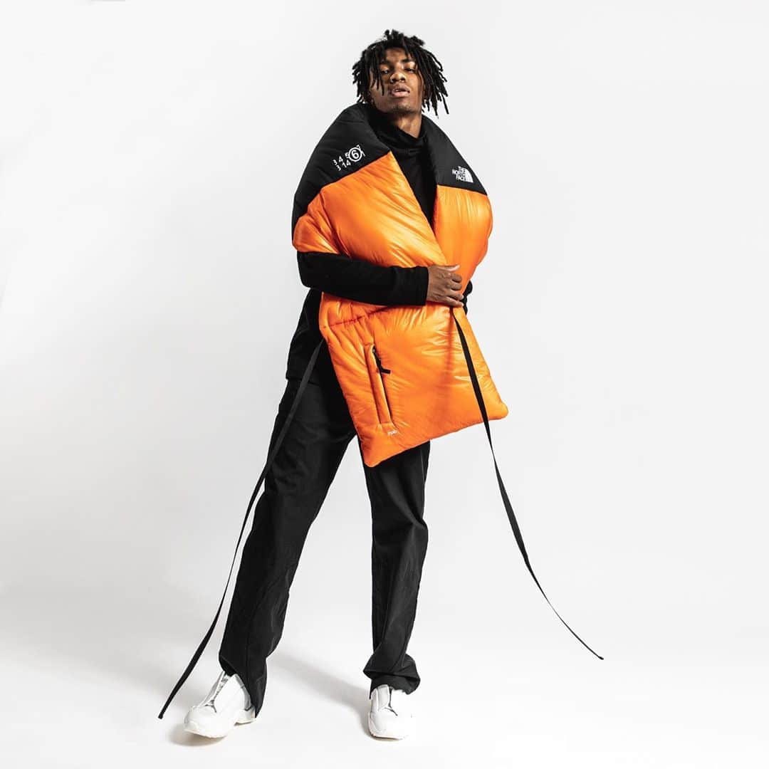 HYPEBEASTさんのインスタグラム写真 - (HYPEBEASTInstagram)「@hypebeaststyle: Here’s a closer look at the @mm6maisonmargiela and @thenorthface Fall/Winter 2020 collaborative collection. Featuring a number of outwear pieces mixed with cold weather accessories, the range sees The North Face offers its technical expertise, while the Maison lends its conceptual prowess and playfulness. Head to the link in our bio to view more and expect it all to drop later this year.⁠⠀ Photo: Heison Ho/HYPEBEAST」8月31日 12時33分 - hypebeast