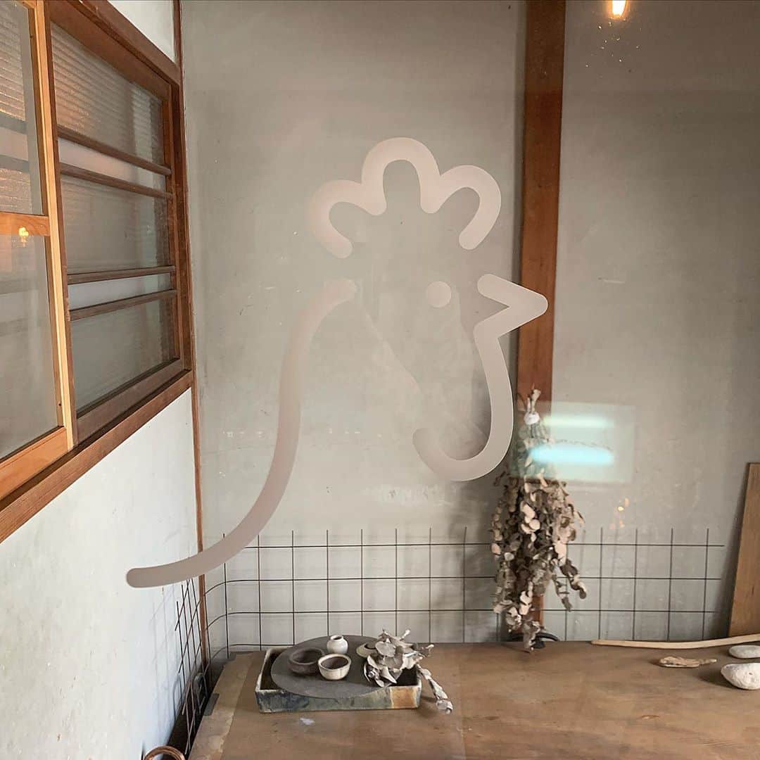 ukapiさんのインスタグラム写真 - (ukapiInstagram)「⠀ ⠀ この前いった#奈良カフェ ☕️ ⠀ かため🍮と美味しい珈琲。 最高でしたｯ🤎🤍 ⠀ #smallworksapartmenthen   ⠀」8月31日 12時52分 - ukapi