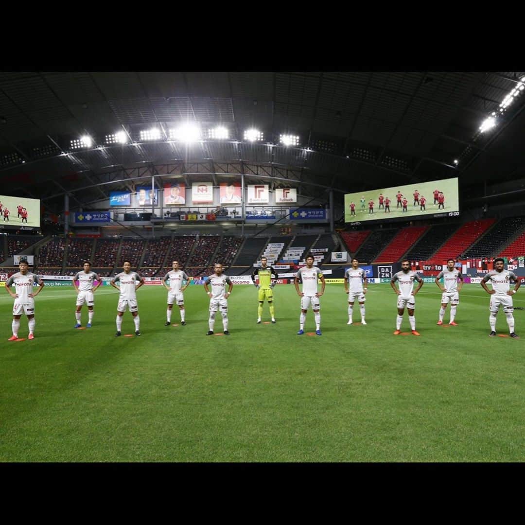 吉田豊さんのインスタグラム写真 - (吉田豊Instagram)「札幌戦も熱い応援ありがとうございました！1試合1試合、全力で闘っていきます‼︎ #grampus #famiry」8月31日 12時51分 - inoshishi_yutaka